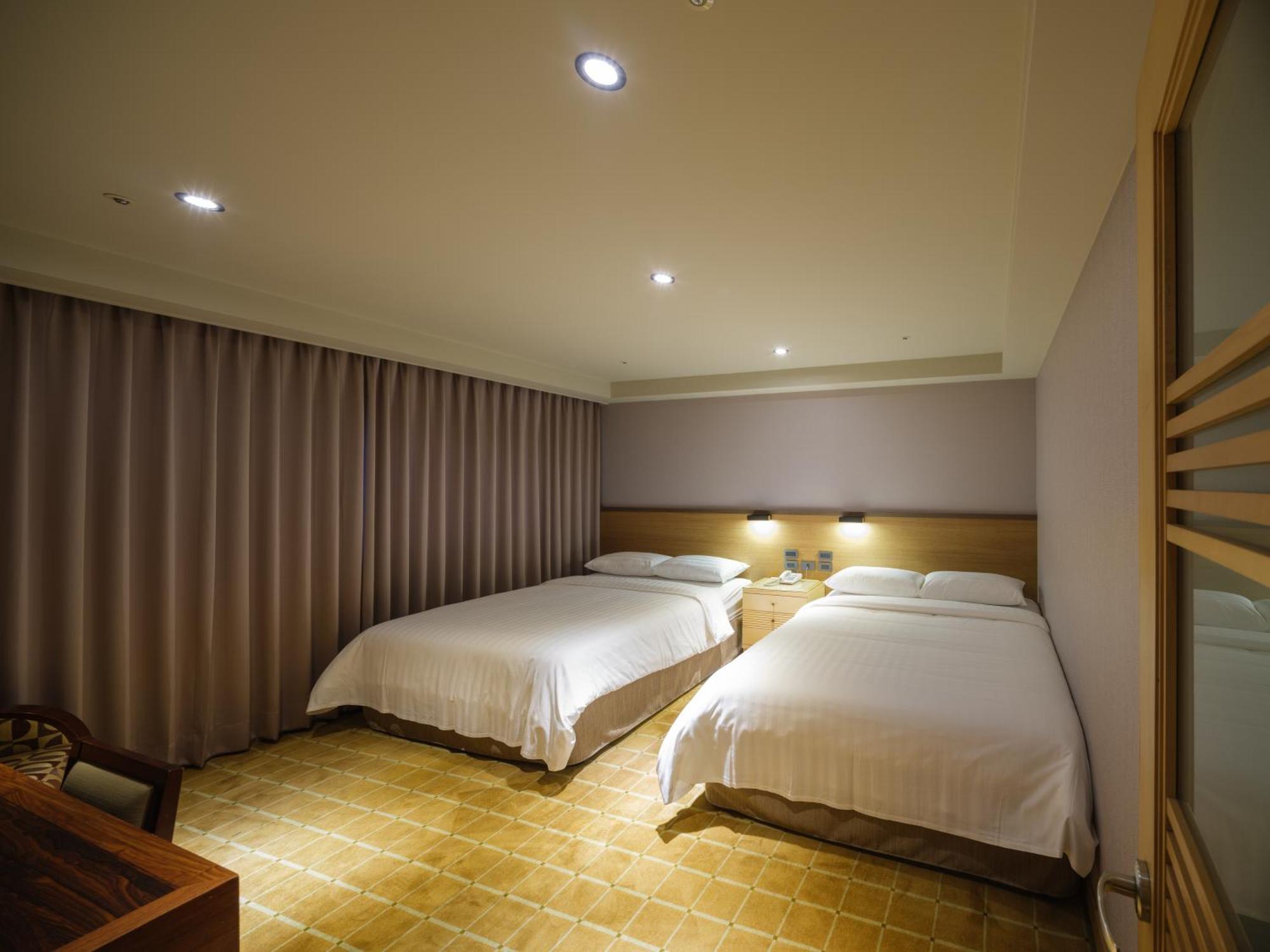 Rich & Free Hotel - Fuzhong 富逸旅趣-板橋府中館 Tajpej Zewnętrze zdjęcie