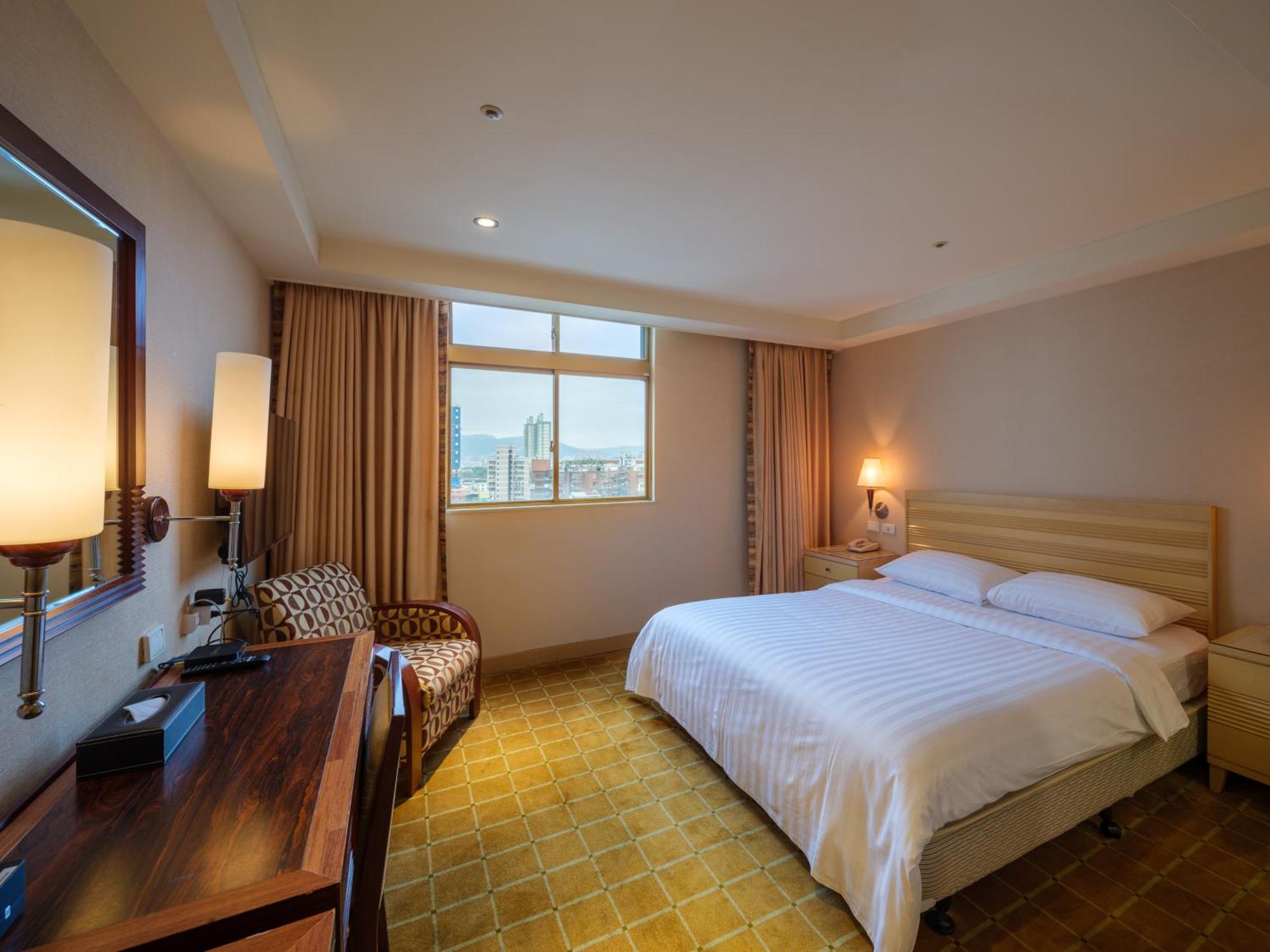 Rich & Free Hotel - Fuzhong 富逸旅趣-板橋府中館 Tajpej Zewnętrze zdjęcie