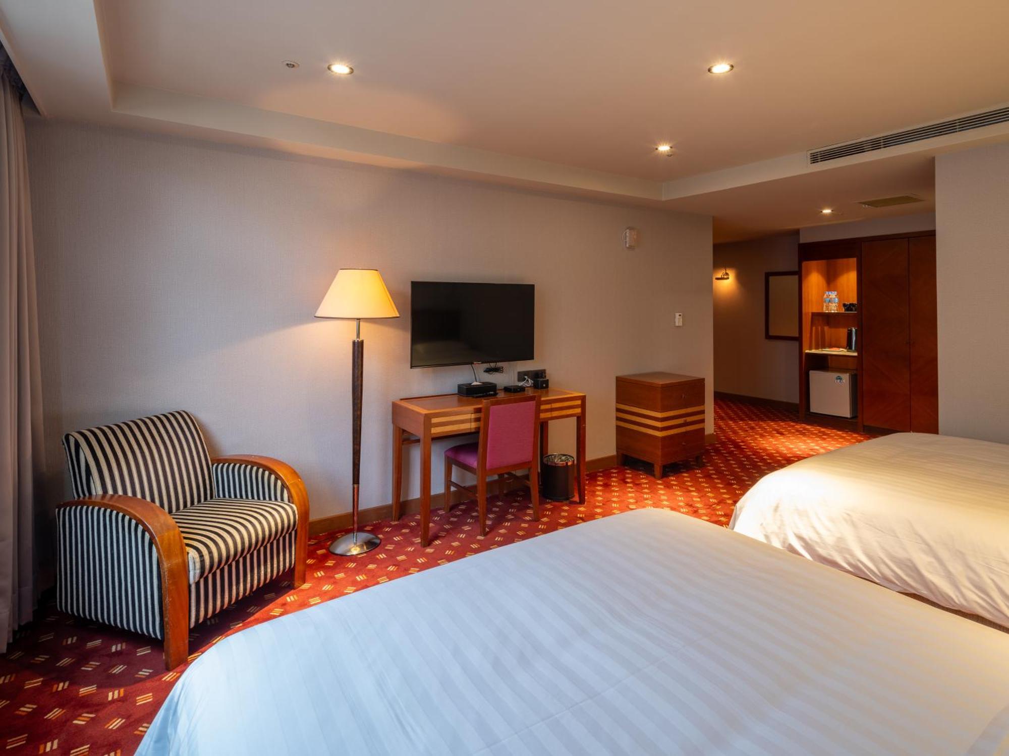 Rich & Free Hotel - Fuzhong 富逸旅趣-板橋府中館 Tajpej Zewnętrze zdjęcie