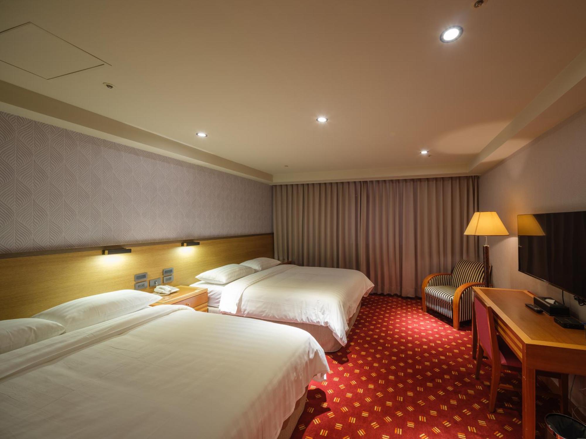 Rich & Free Hotel - Fuzhong 富逸旅趣-板橋府中館 Tajpej Zewnętrze zdjęcie